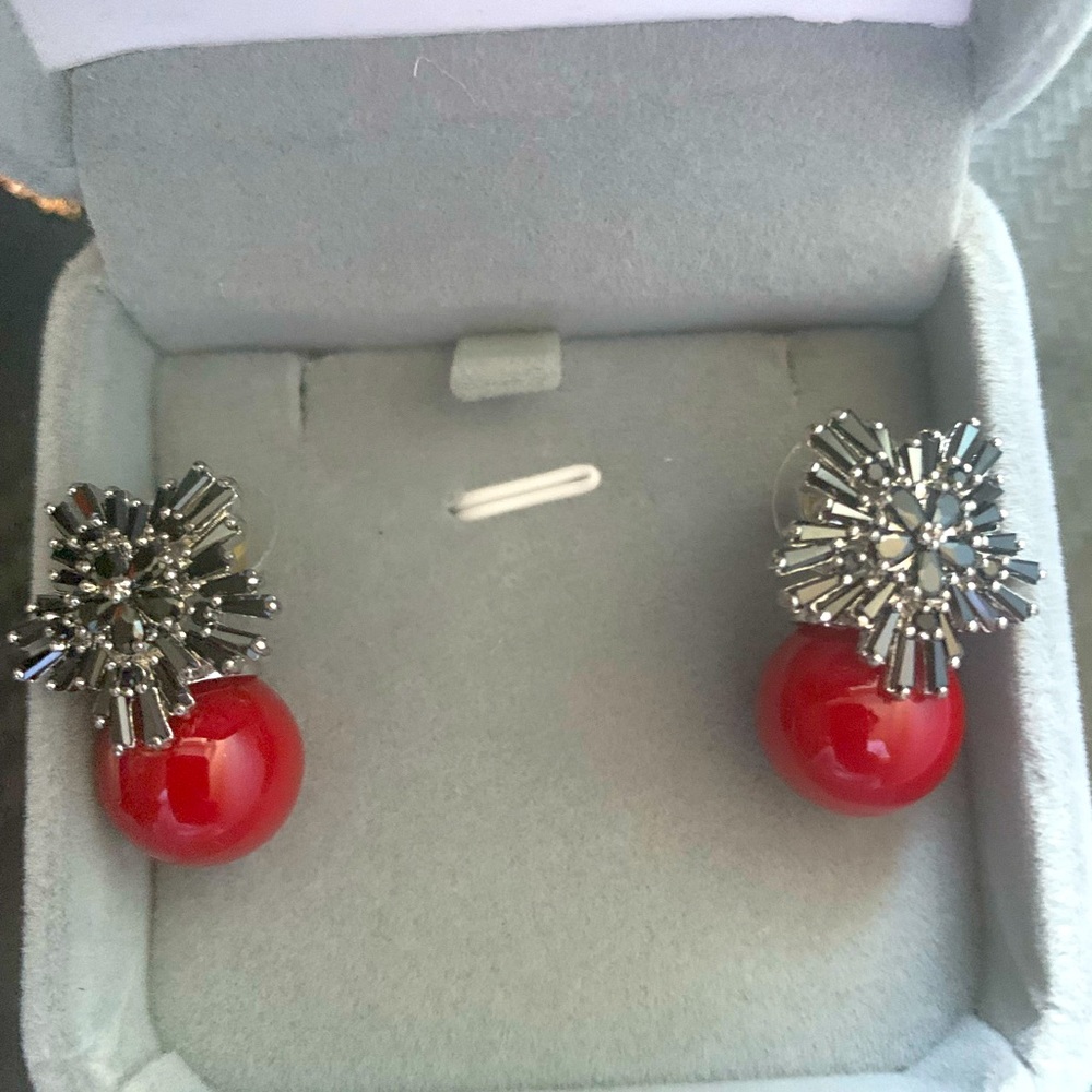 Earring